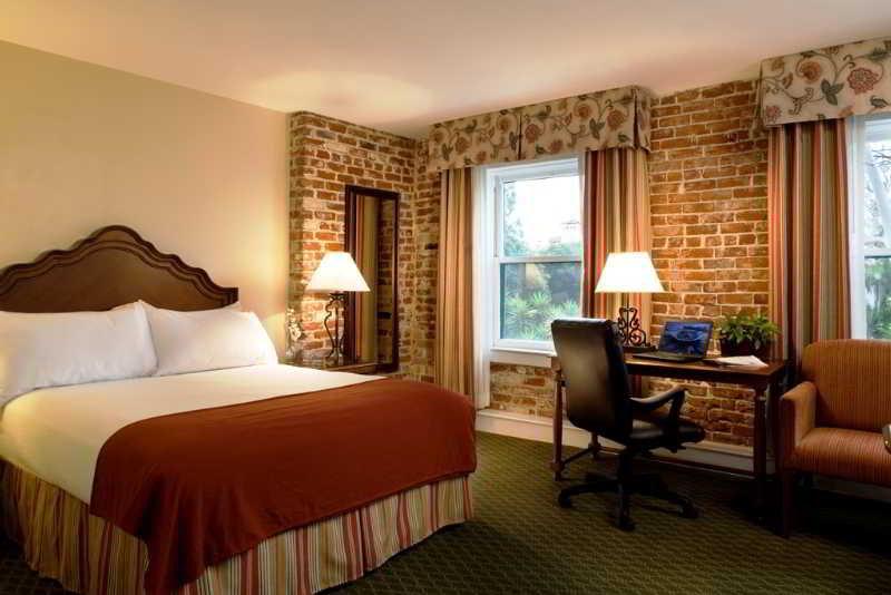 Hotel Virginia Santa Barbara, Tapestry Collection By Hilton Exteriör bild