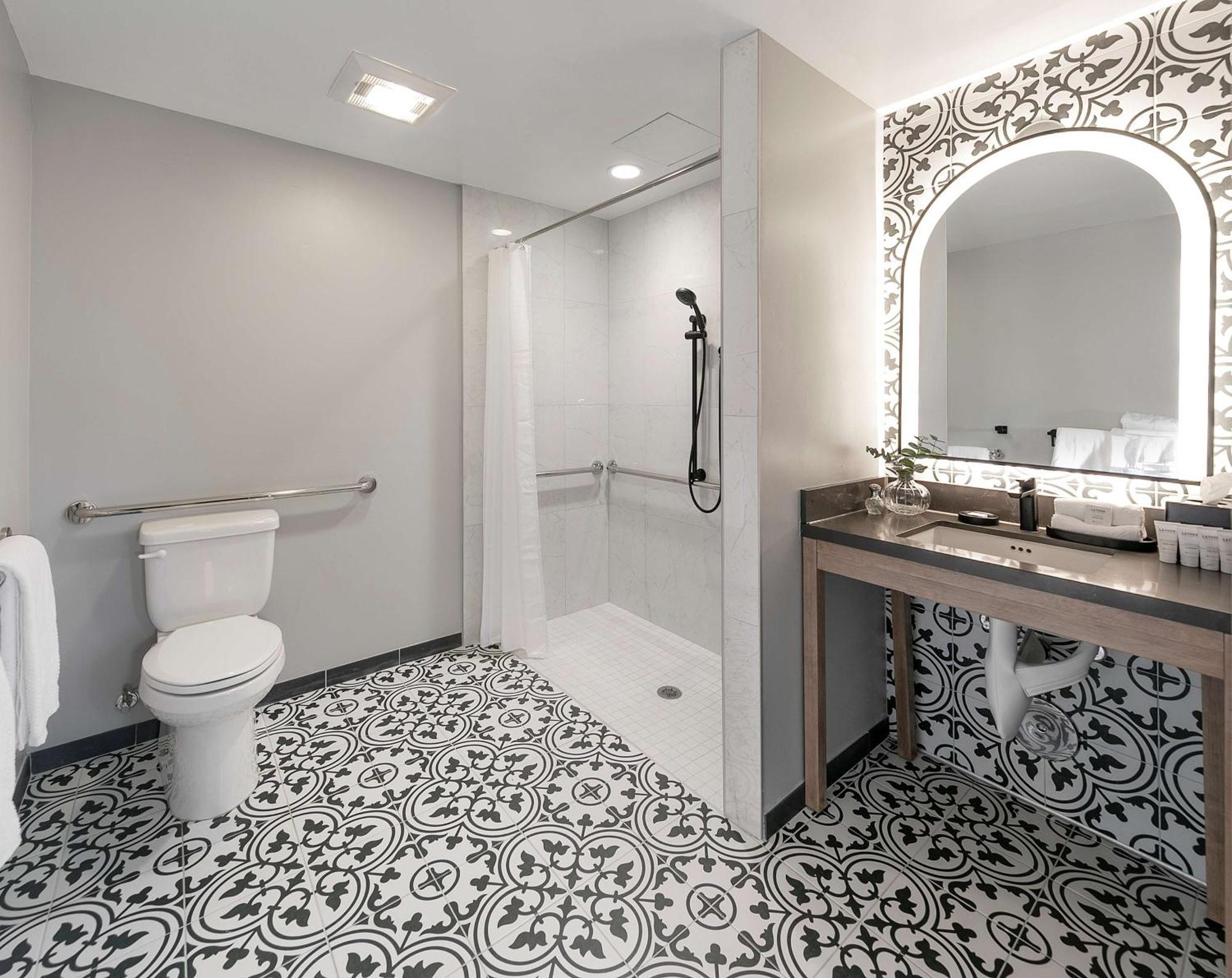 Hotel Virginia Santa Barbara, Tapestry Collection By Hilton Exteriör bild
