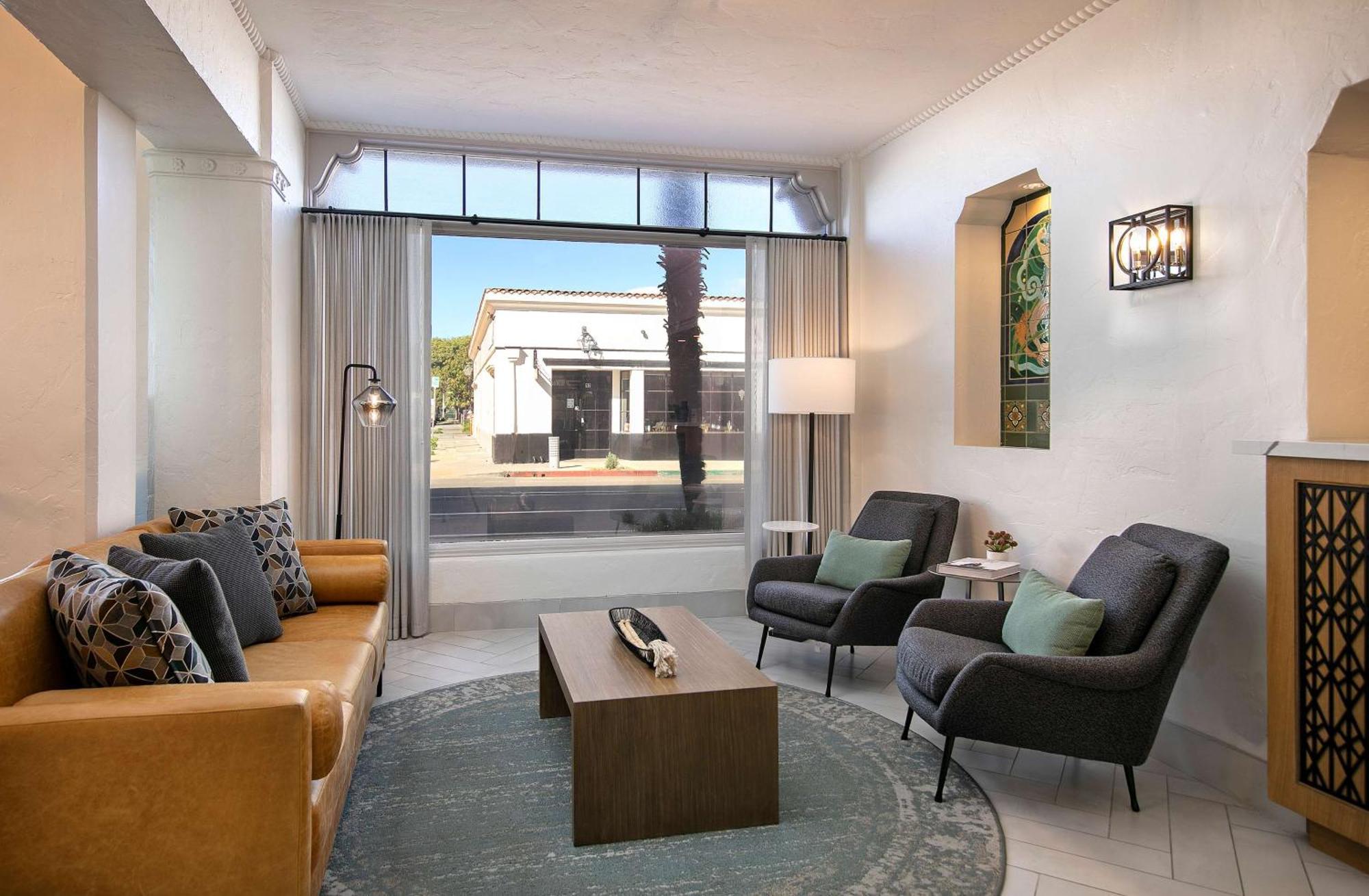 Hotel Virginia Santa Barbara, Tapestry Collection By Hilton Exteriör bild