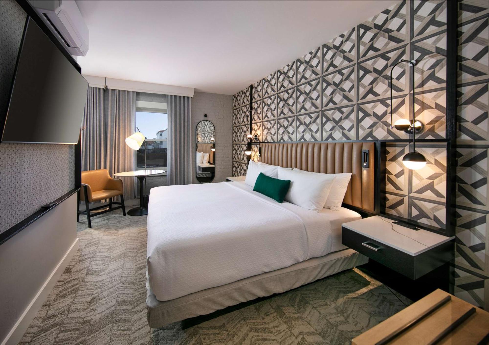 Hotel Virginia Santa Barbara, Tapestry Collection By Hilton Exteriör bild