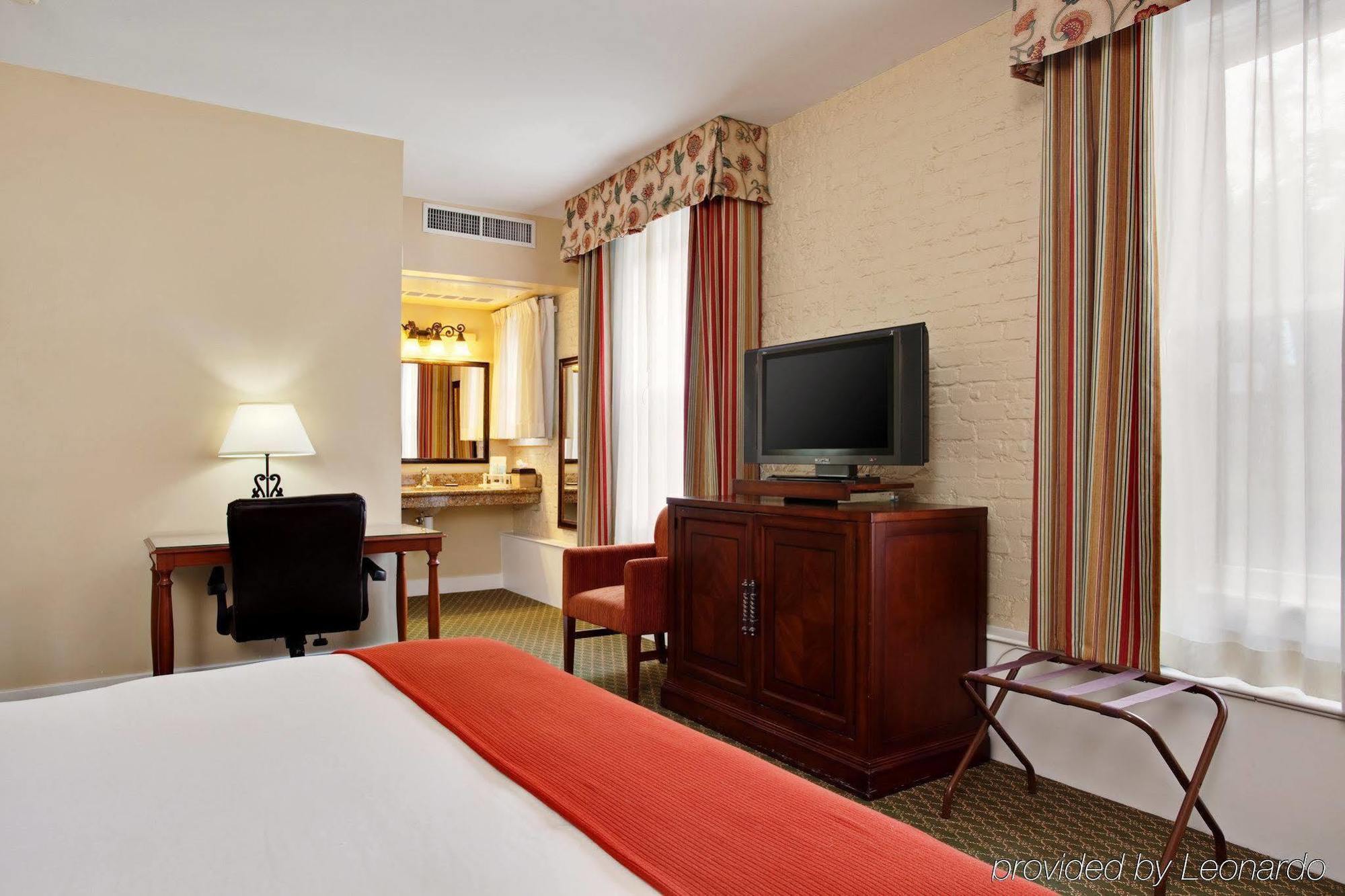 Hotel Virginia Santa Barbara, Tapestry Collection By Hilton Rum bild